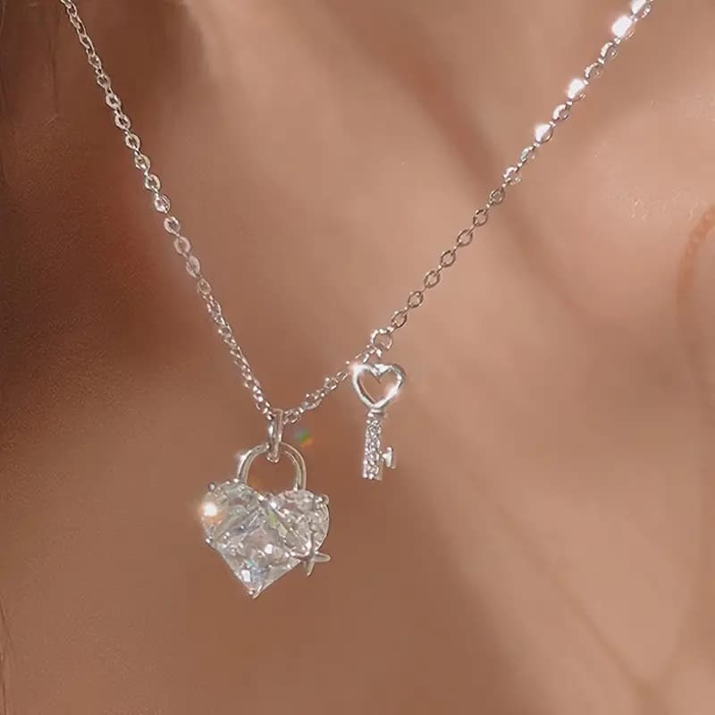 TEMU A Women's Fashion Necklace Featuring A Heart-shaped Key Pendant With Synthetic Zirconia, Perfect For Weddings, Engagements, Daily Wear, Parties, Vacations, Or Anniversaries