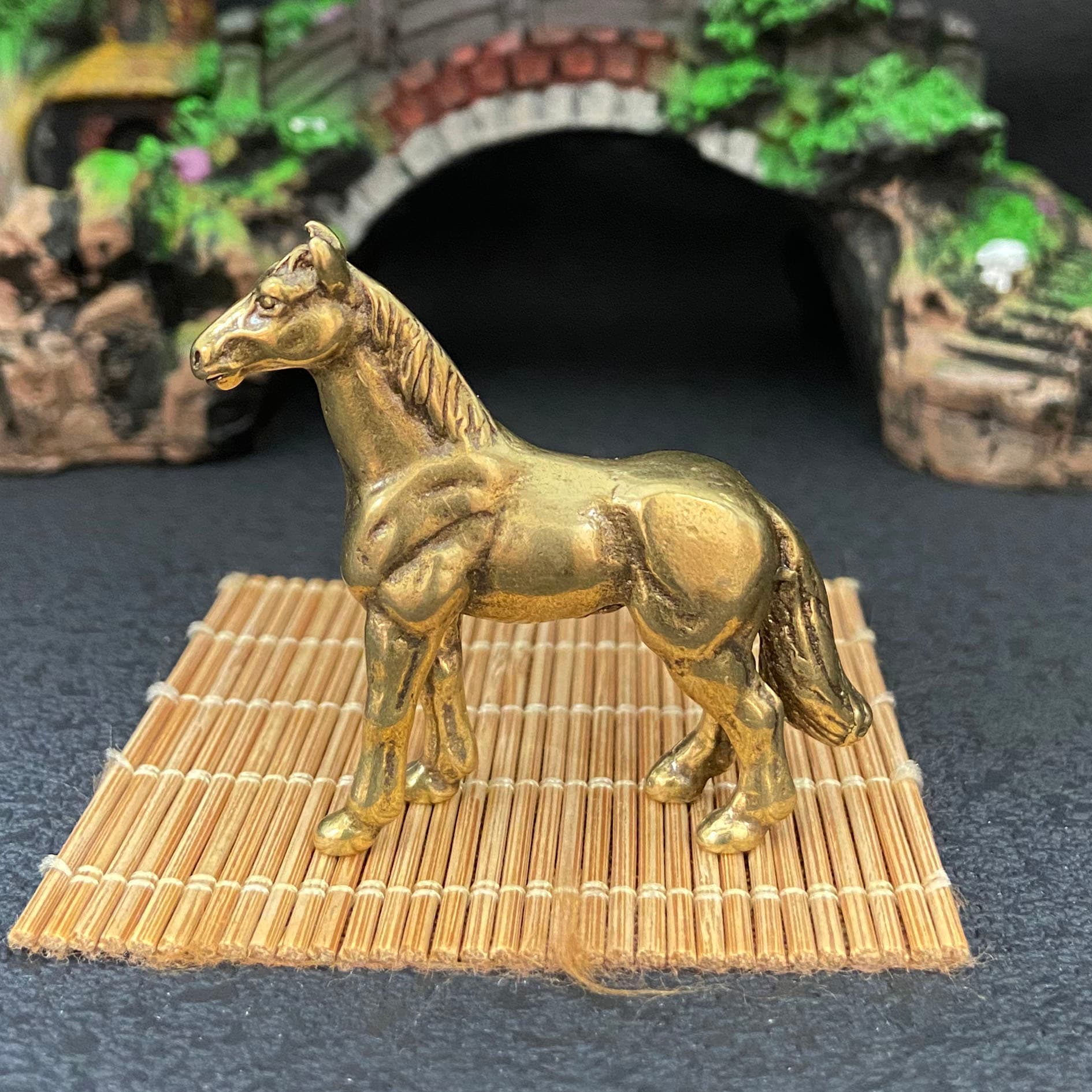 TEMU A Solid Brass Statue Of A Horse, Perfect For Home Or Office Decor, Suitable For Gifting , For Wholesale For Festive Decorations