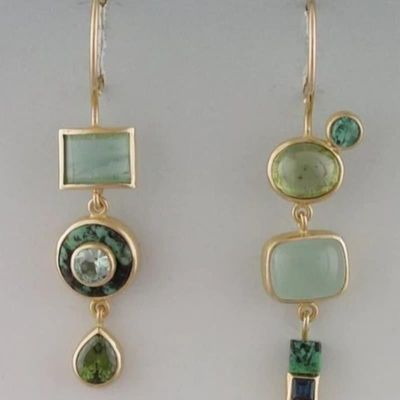 TEMU A Set Of Earrings Featuring A Unique Asymmetrical Design European And American Literature, Perfect For Occasions Like Parties, Banquets, Christmas, Birthdays, And Anniversaries