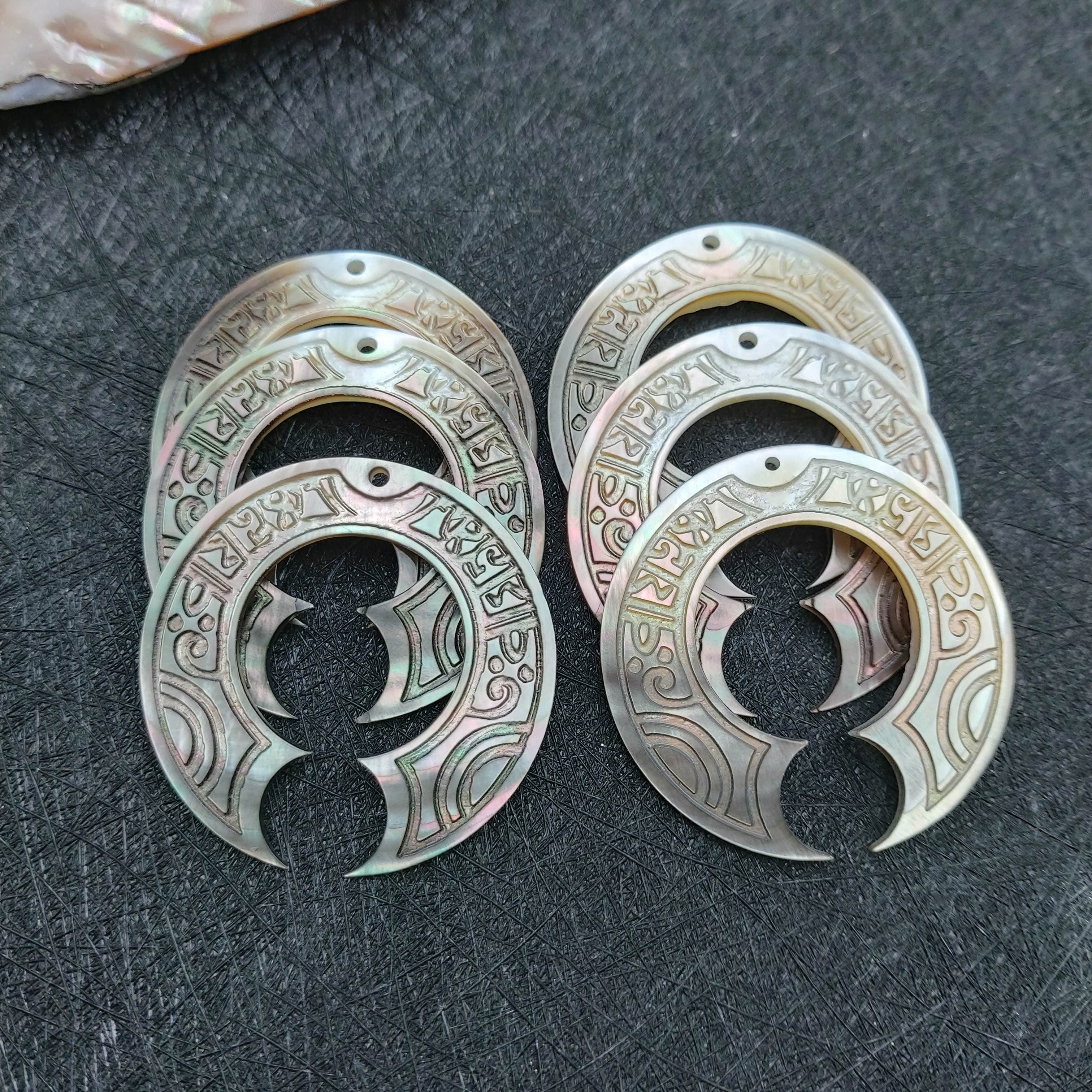 TEMU Set Of 6 Natural Charms Featuring , 40mm Style Mop Shell Pendants With Detailed Carvings And Holes For Jewelry Crafting, Perfect For Hawaiian-themed Additions