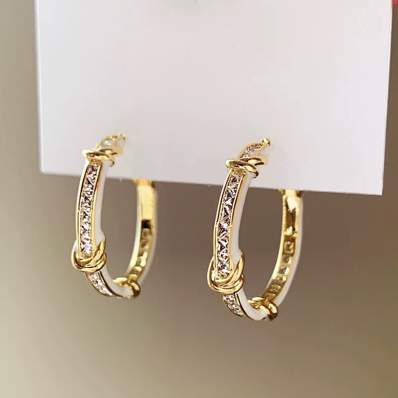 TEMU 2pcs Retro Light Luxury Earrings Niche Temperament Fashionable And Versatile Earrings