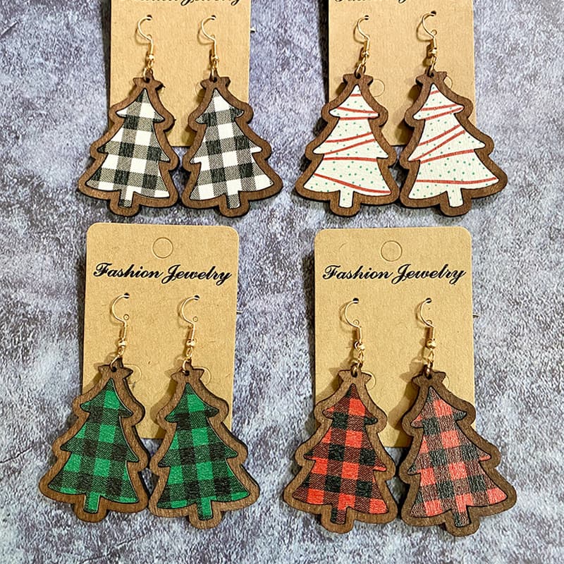 TEMU 4 Pairs Retro Christmas Dangle Earrings, Red & Green, Black & White, Bohemian Wooden Jewelry, Perfect For Daily Wear And Holiday Gifts, Accessory