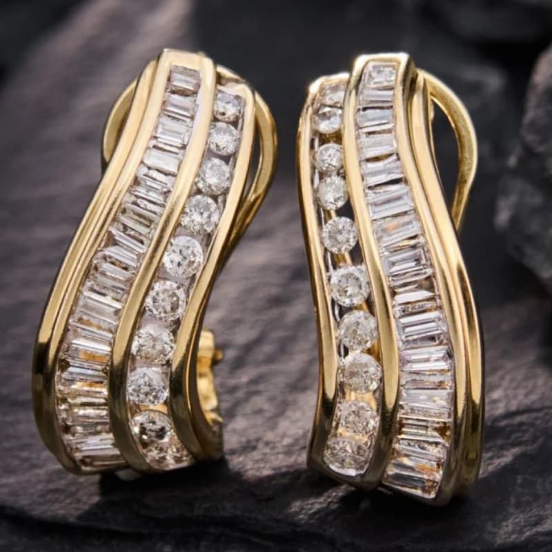 TEMU Elegant Golden Hoop Earrings Made Of Zirconia, Perfect For Women To Wear On Special Occasions Or As A Daily Accessory