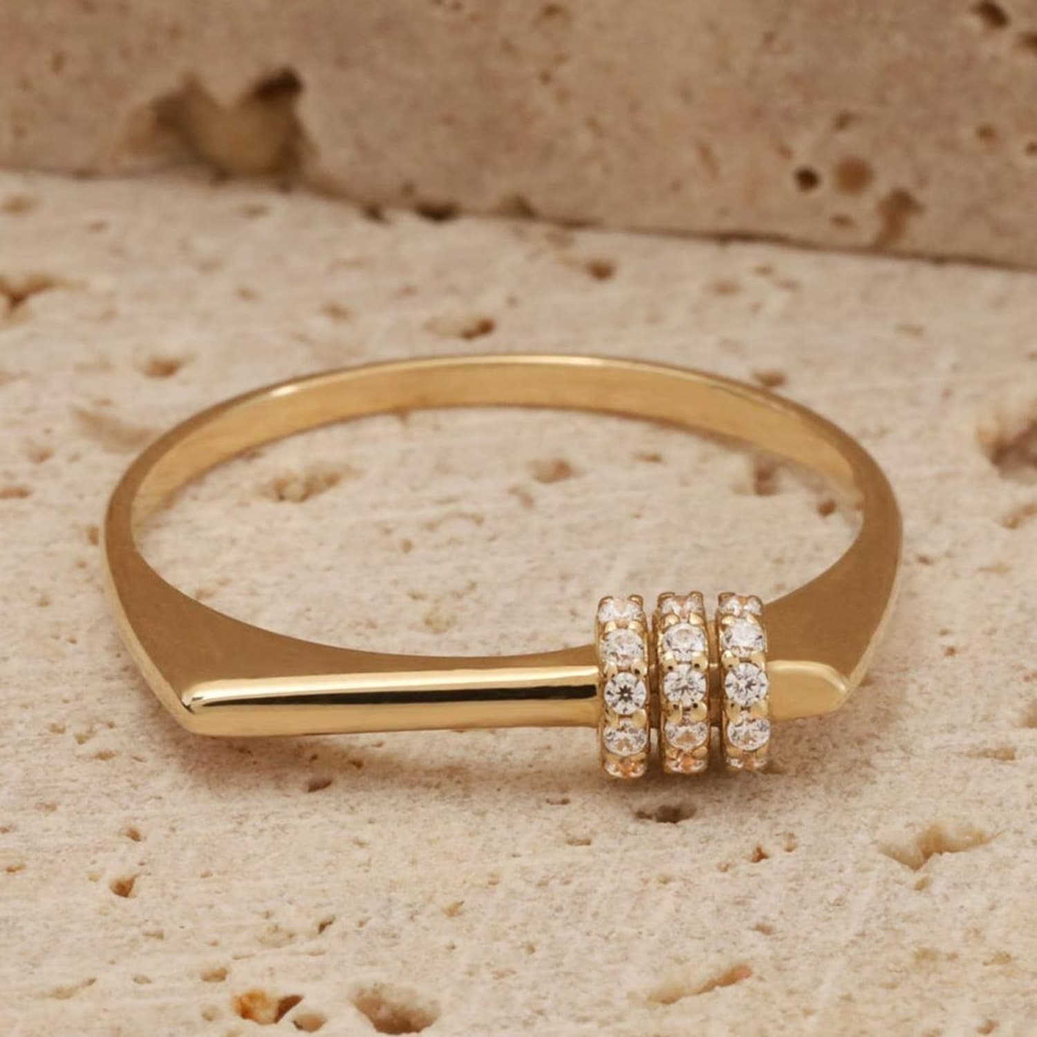 TEMU 2d Flat, Minimalist Golden Cubic Synthetic Zirconia Bar Ring For Women Square Band Golden Flat Top Bar Ring Small Rectangle Signet Ring Daily Party Jewelry Gifts