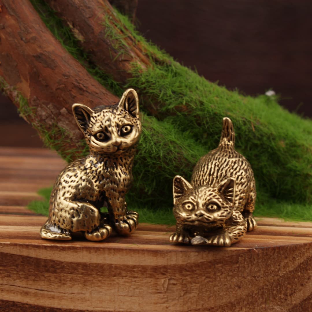 TEMU 2pcs Vintage Brass Mini Kittens Ornament - Desktop Decoration Animal Brass Kitten Ornaments, Suitable For ,