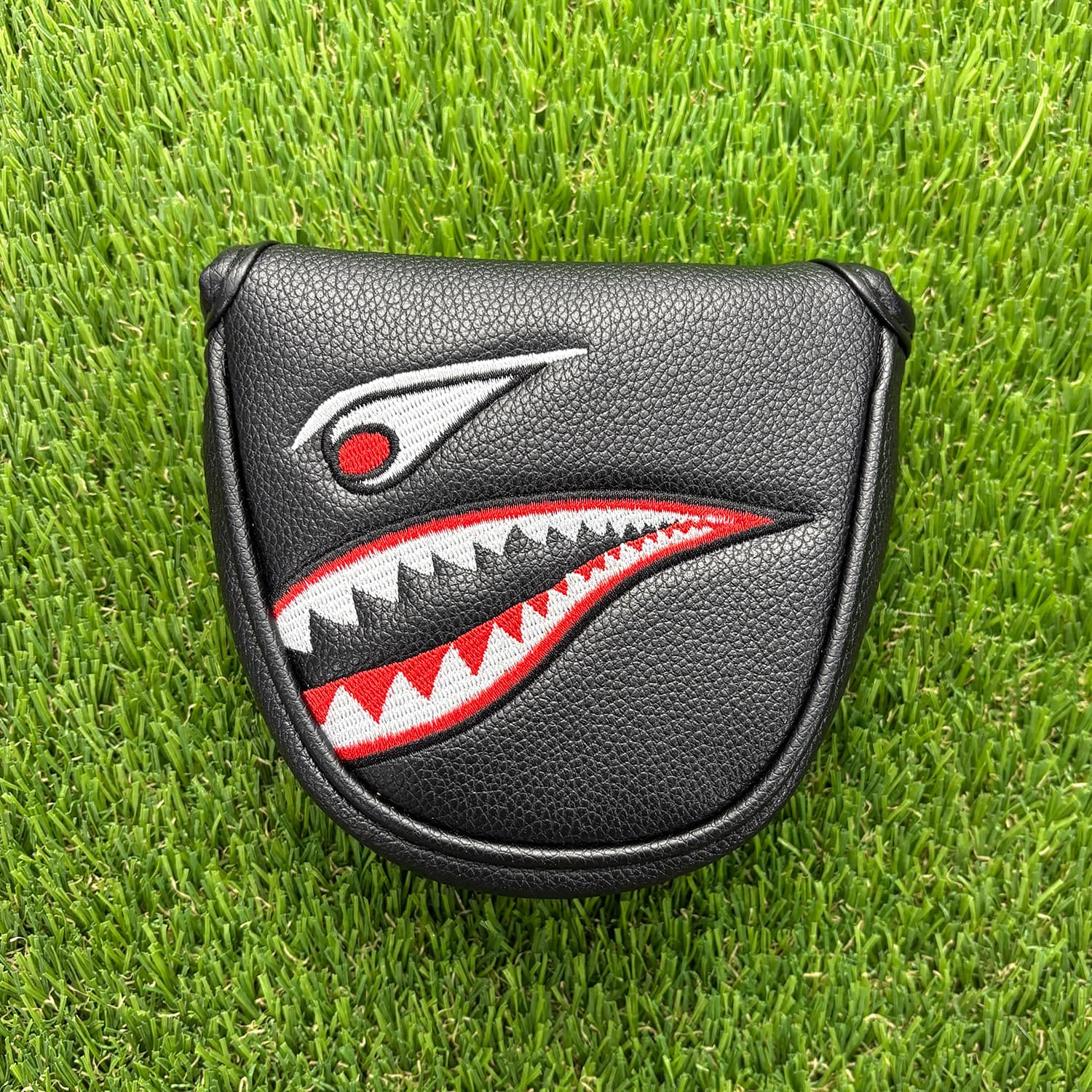 TEMU Golf Putter Headcover Red And Black Contrasting Fanged Shark Style Waterproof Soft Lining Of The Golf Semi-circular Putter Cover Suitable For Types Of Golf Putter Head Covers