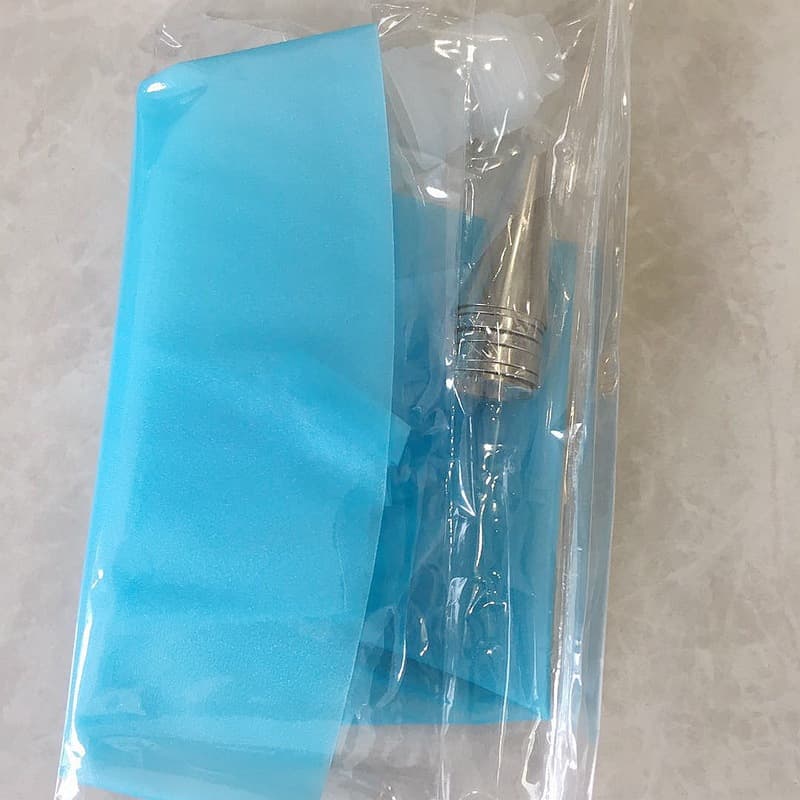 TEMU Set Of 9 Cake Decorating Tools Featuring Pleated Skirt Nozzles For Sophisticated Baking And Cupcakes.