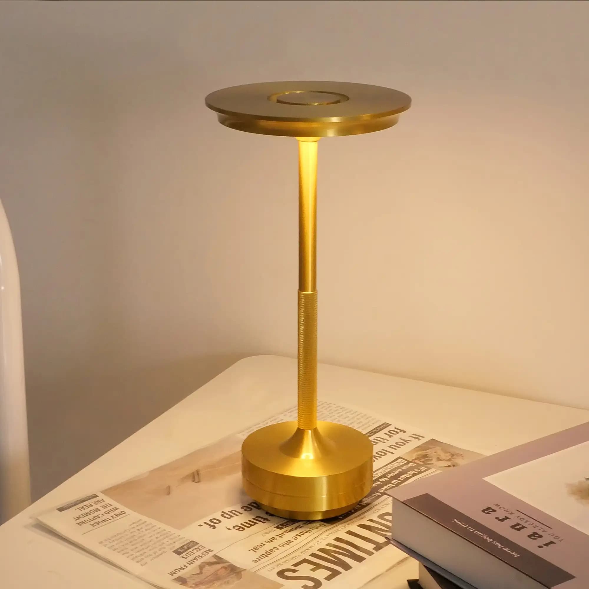 TEMU 1 Modern Geometric Metal Table Lamp With Touch Control, Dimmable Led Light, Cordless And Rechargeable, Aluminum Finish, Perfect For Bedrooms Or Offices 2000mah