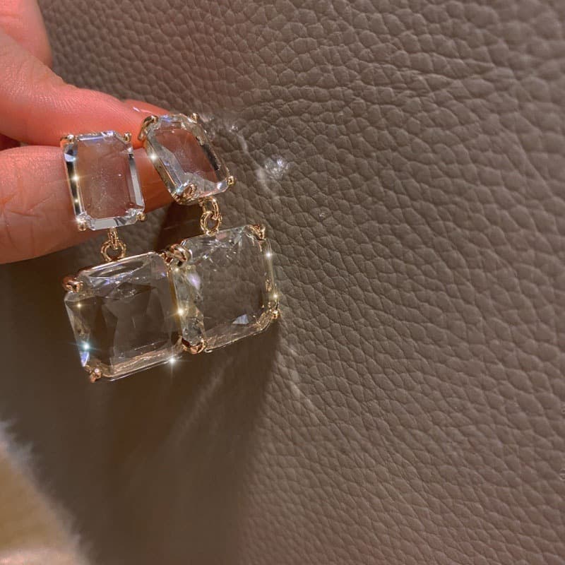 TEMU A Sparkling Square Earring, Luxurious And Fashionable For Delicate Women, Perfect For Holidays, Birthdays And Other Occasions As A Perfect Gift