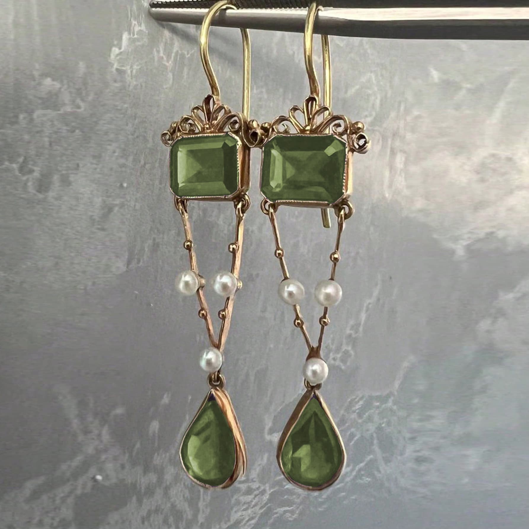 TEMU 2pcs Elegant Vintage Geometric Teardrop Pendant Earrings With Pearl Accents, Golden-tone Alloy - Chic Emerald Green And Purple Gemstone For Daily Wear And Parties, Cute Earrings
