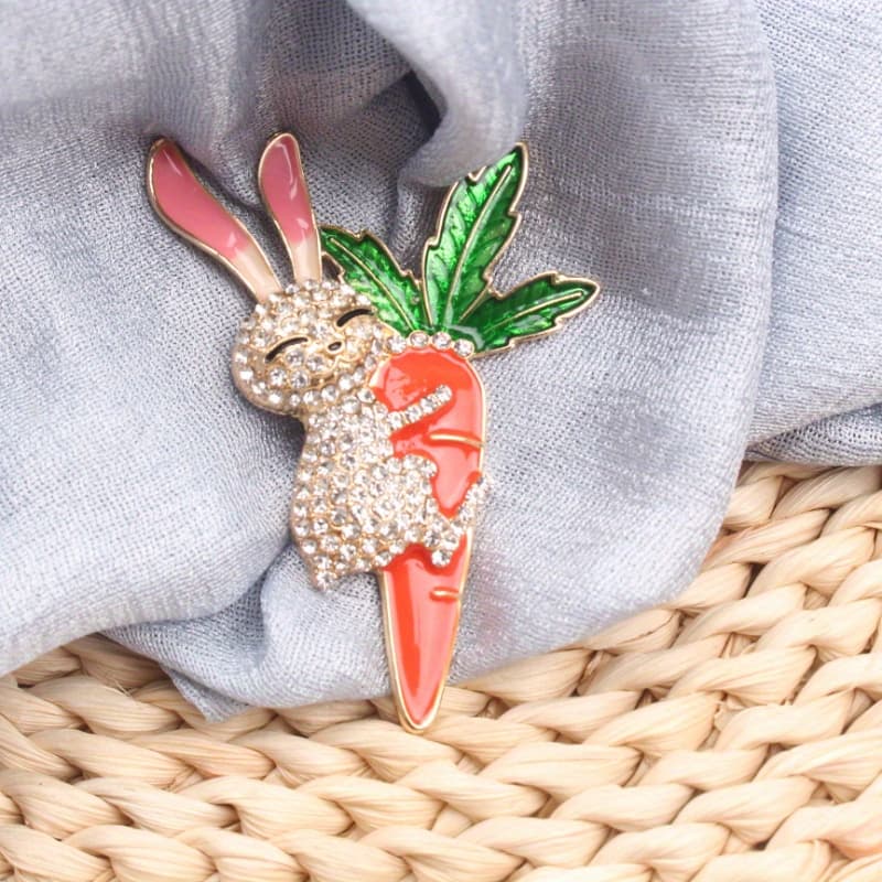 TEMU Women's Bunny Brooch With Enamel Carrot - Luxury Cute For Jackets, Dresses, Bags - Accessory For Date Night, Office Outfits & Casual Attire - Shape Brooch For Clothing & Handbags