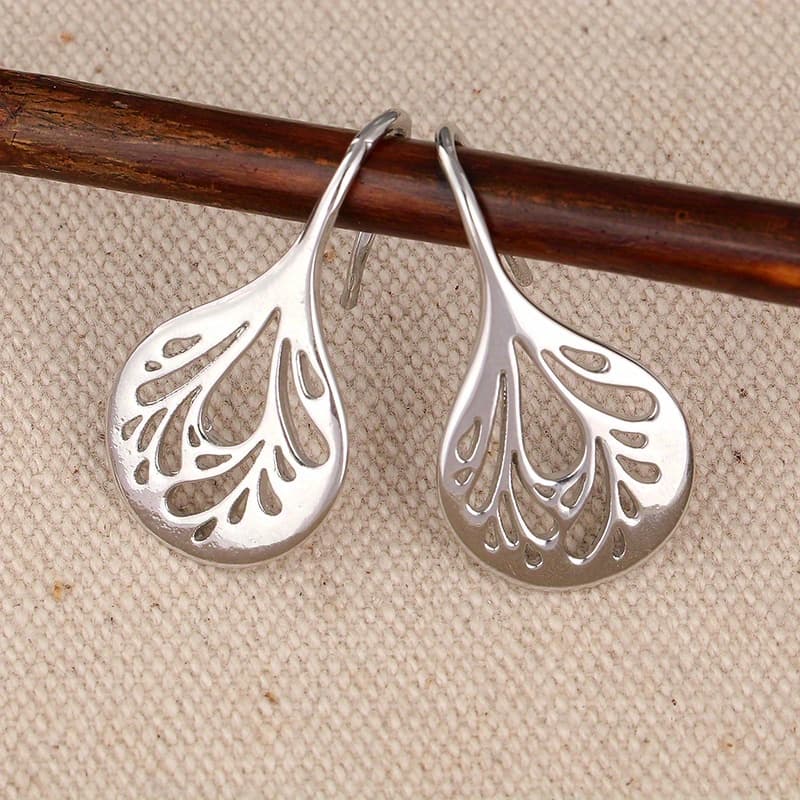 TEMU Hollow Flower Dangle Earrings - Fine Silvery-plated Ladies Jewellery