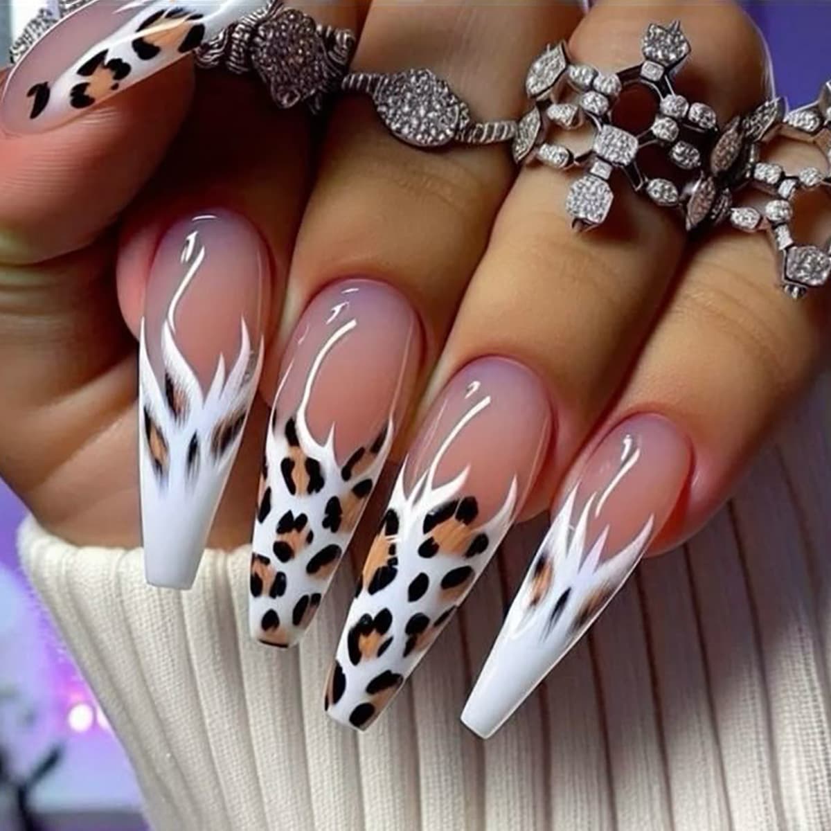 TEMU Set Of 48 Ultra Long Ballet Style Pressed Fake Nails, Featuring A Glossy Leopard Print Gradient , Perfect For Parties, Dances, And Daily Wear To Press Nails. Are Detachable And Reusable