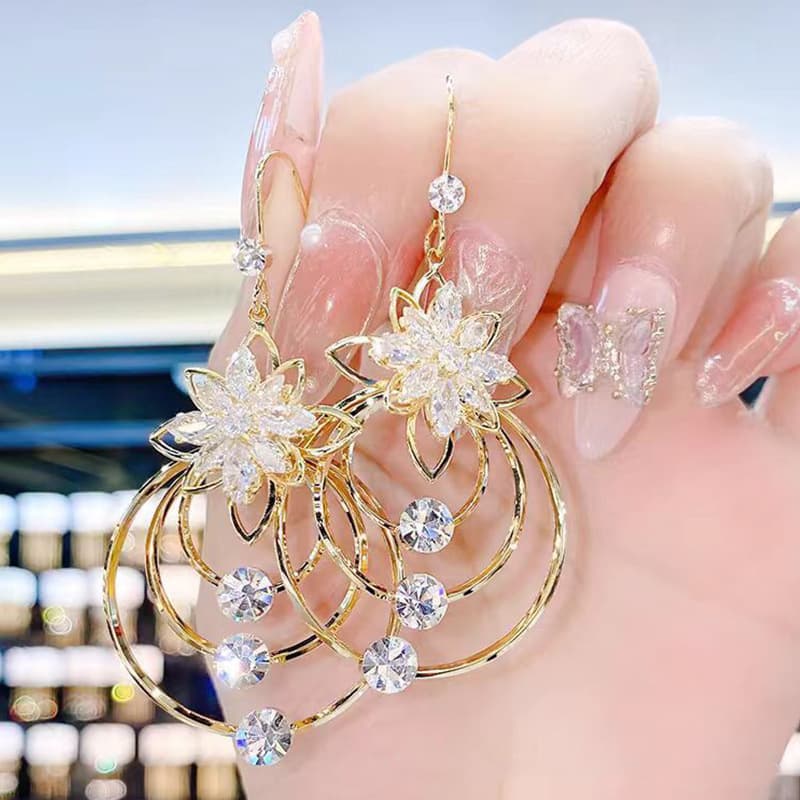 TEMU Women's Five-petal Flower & Multi-ring Synthetic Zirconia Earrings With Fringe Tassel - Layered Petal Hoops, -fit Dangle Earrings For Daily Wear, Weddings, Parties - Minimalist Gift (no Plating)