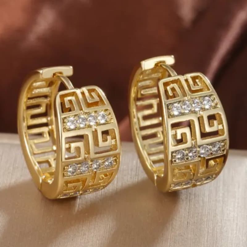 TEMU Simple Hollow Out Inlay Synthetic Zirconia Hoop Earrings For Women Daily Casual Fashion Accessories