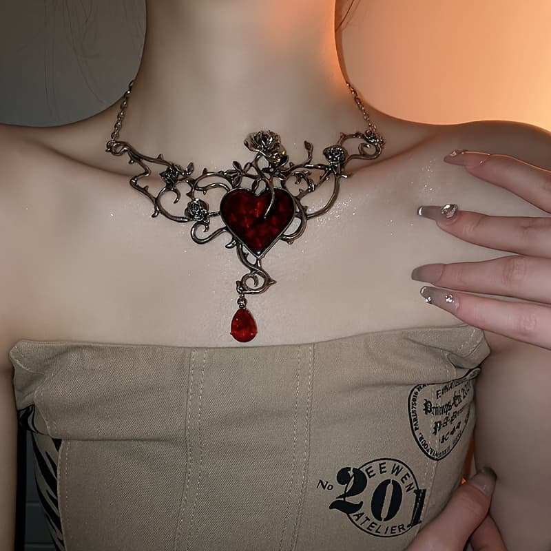 TEMU 1pc Delicate Gothic Style Encrusted Collar Necklace Adjustable Collarbone Chain With Heart Twig Suitable For Valentine's Day, Christmas Party Fashion Daily Wear Accessory