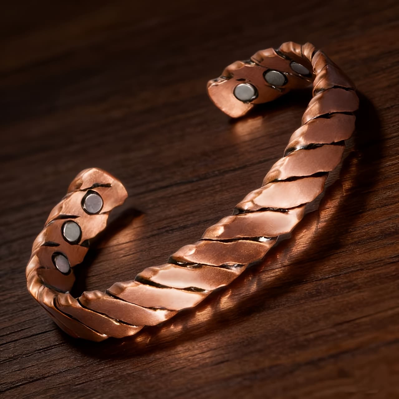 TEMU 1pc Of Copper Magnetic Bracelet, Unisex, Adjustable Size With , A Jewelry Gift For Family