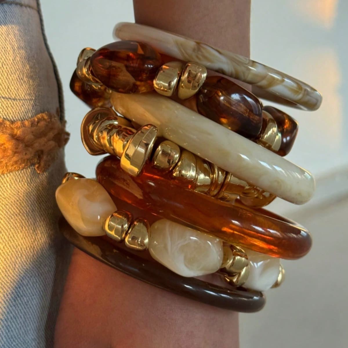 TEMU 7pcs Fashionable And Unique Glossy Versatile Retro Delicate Elegant Resin Bracelet Set, Perfect For Women' Wear, Festivals And Party Occasions