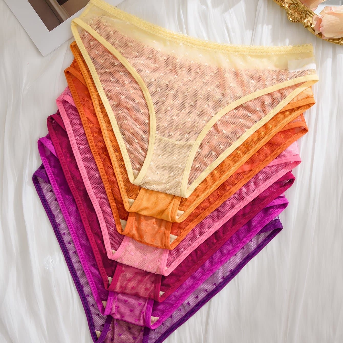 TEMU Multi-pack Briefs: 5pcs, 7pcs & 9pcs, Women's Low-rise Panties, Mesh Lace Briefs, Heart Pattern, Lightweight & Breathable, Summer