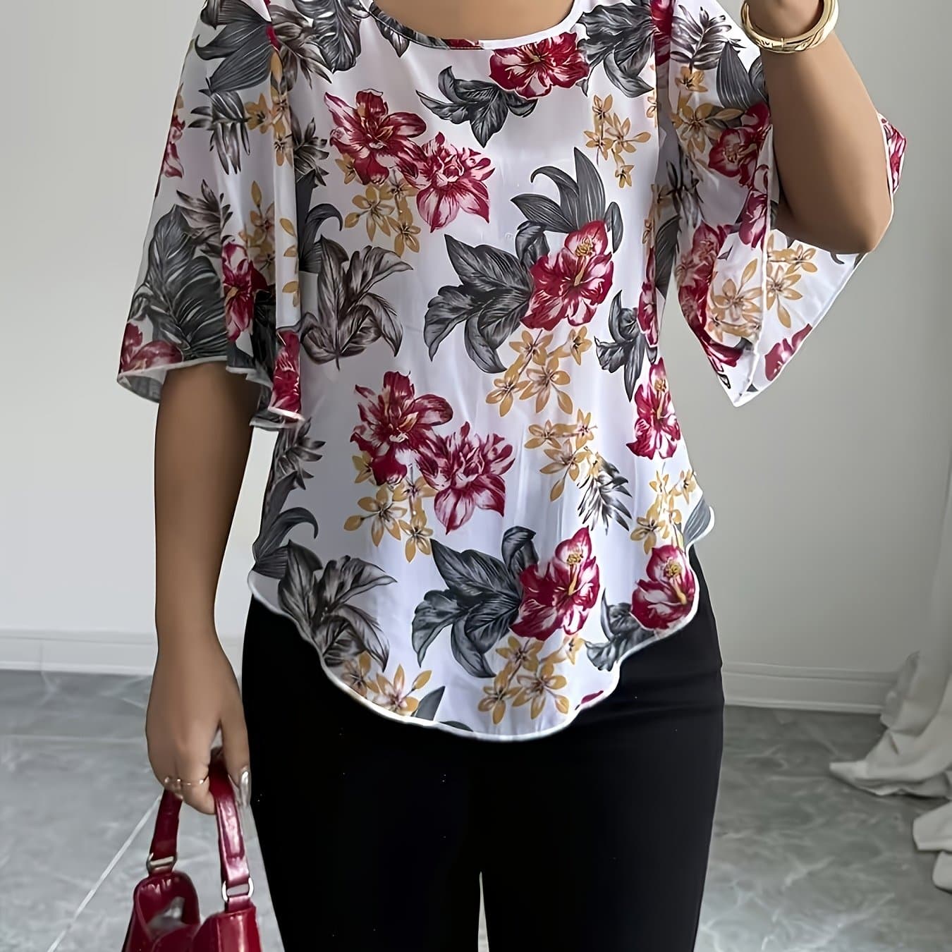 TEMU This Women's Short-sleeve Shirt Features An Elegant Fabric With A Printed Design, A Round Neckline, And Flared Sleeves. Tailored For Easy Pairing, Perfect With Jeans, Lightweight, Breathable