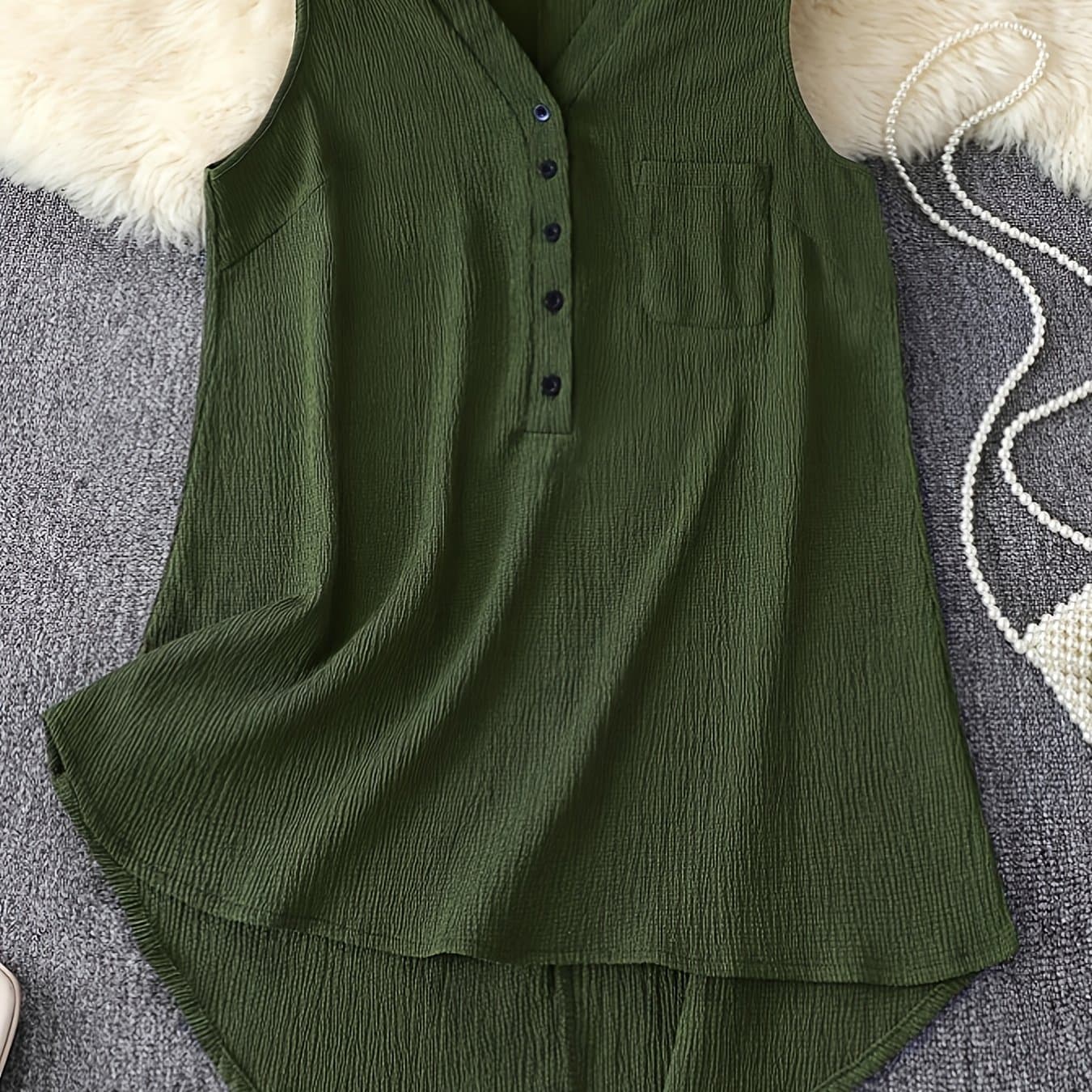 TEMU Plus Size Women' Pocket Half-open Sleeveless Top
