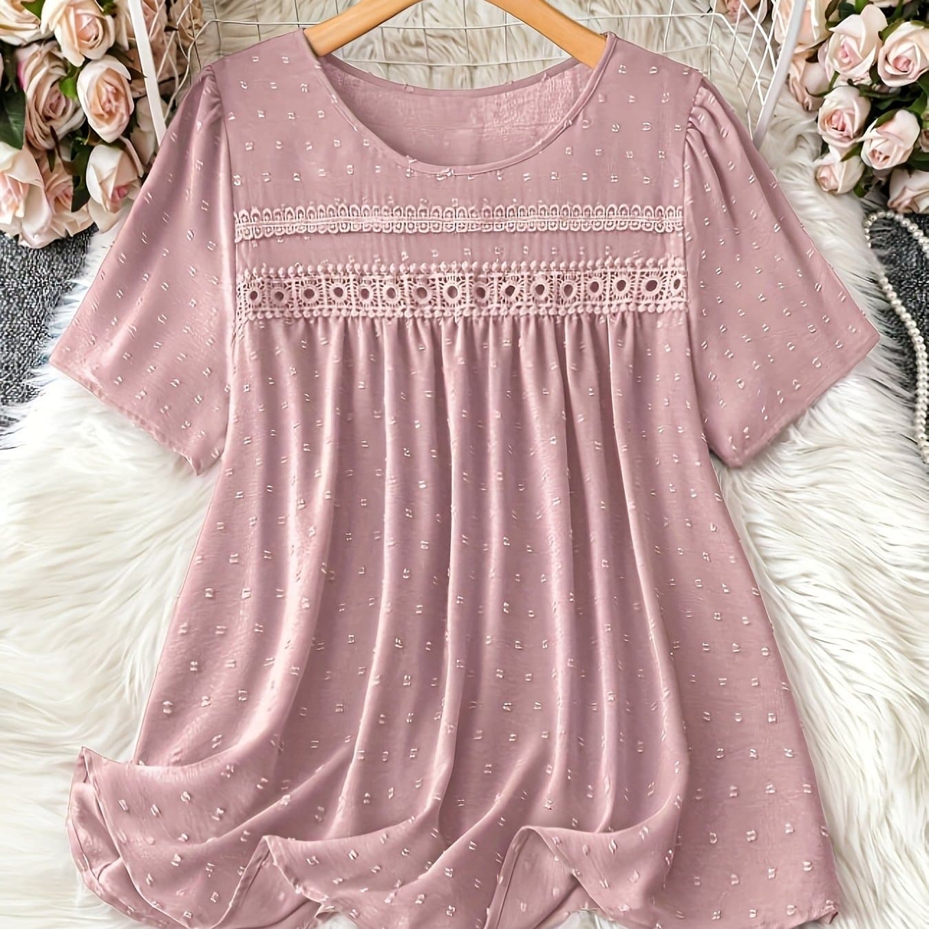 TEMU Plus Size - Plus Size - Summer Plus Size Women's Round Neck Short Sleeve Shirt