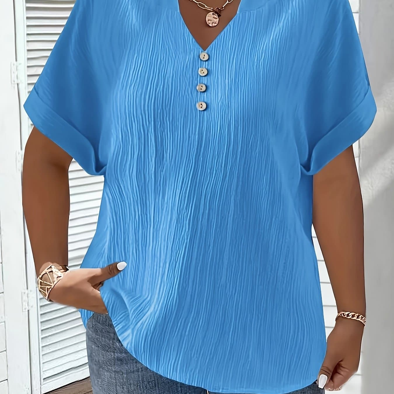 TEMU Plus Size - Plus Size - Plus Size Women' Color V-neck Short Sleeve Top