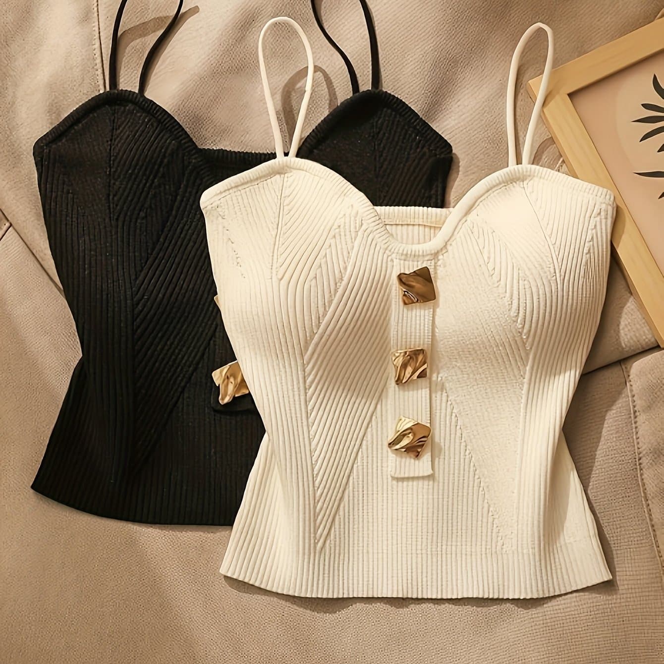 TEMU A Set Of 2 Strapless Camisoles That As Innerwear Or Outerwear, Sleeveless, Designed To Showcase The Back.