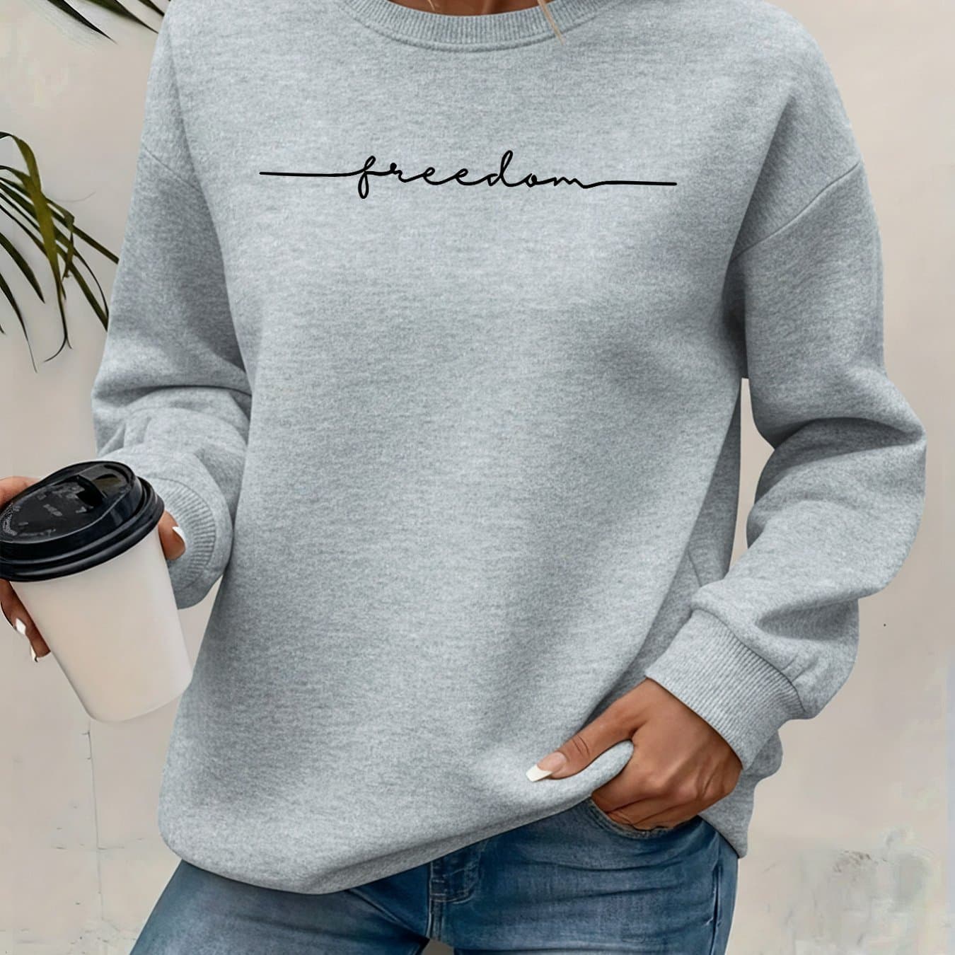 TEMU Women's Stylish Round-neck Sweatshirt, Featuring A Printed Design, Autumn And Winter With Added Fleece