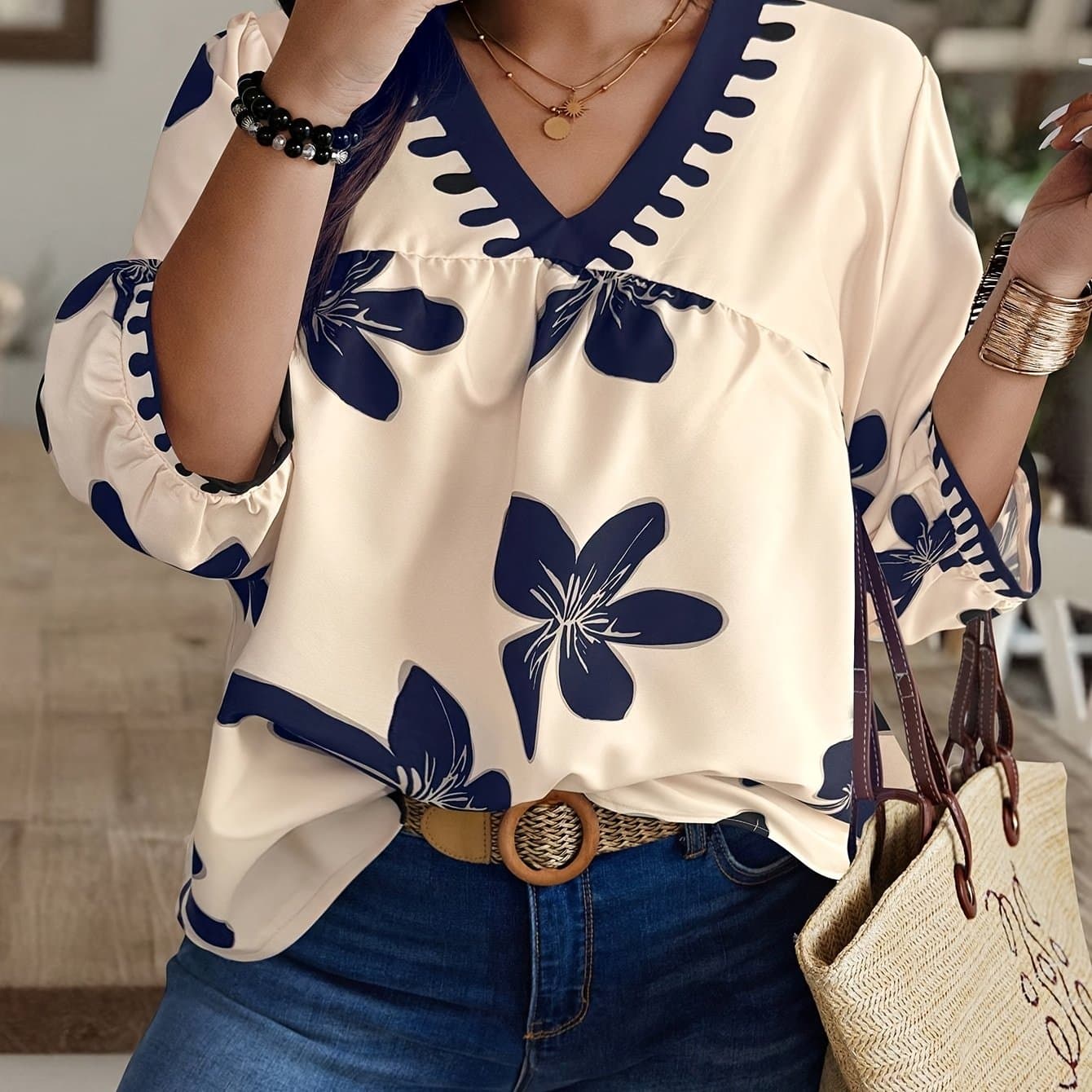 TEMU Plus Size - Plus Size - Plus Size Women's Top Casual Elegant Women Plus Size V-neck Shirt Summer