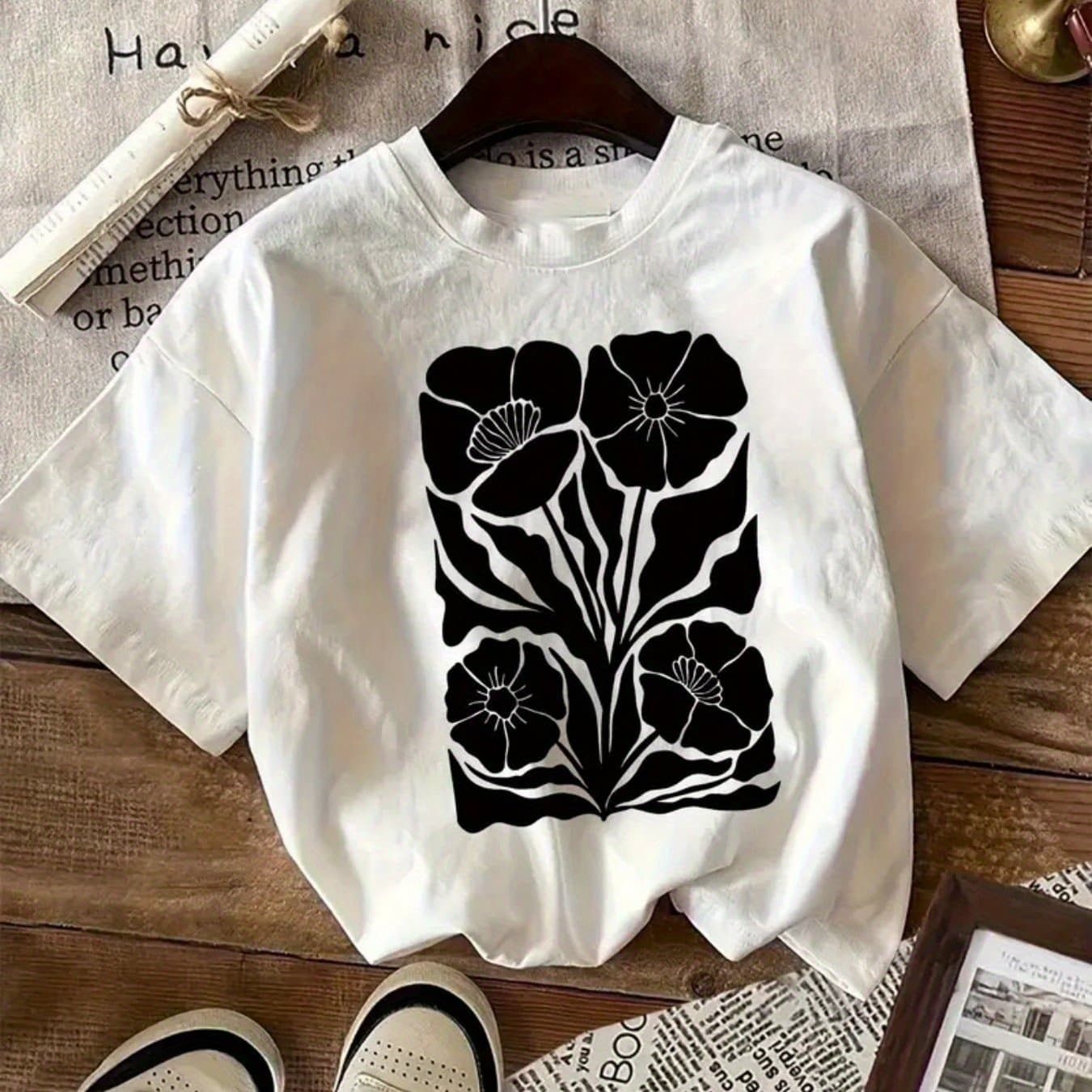 TEMU Casual Women's Top Featuring A Round Neck And Short Sleeves, Designed With A Letter Pattern, Perfect For Spring And Summer Fashion