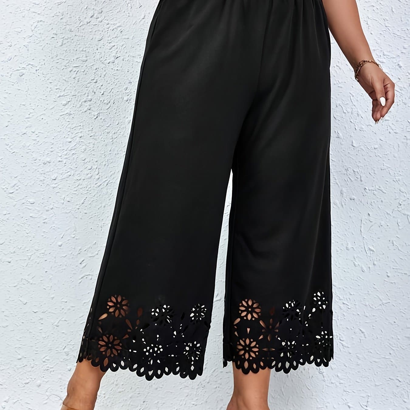 TEMU Plus Size - Popular Extension: Plus-size Women's Casual Cropped Pants