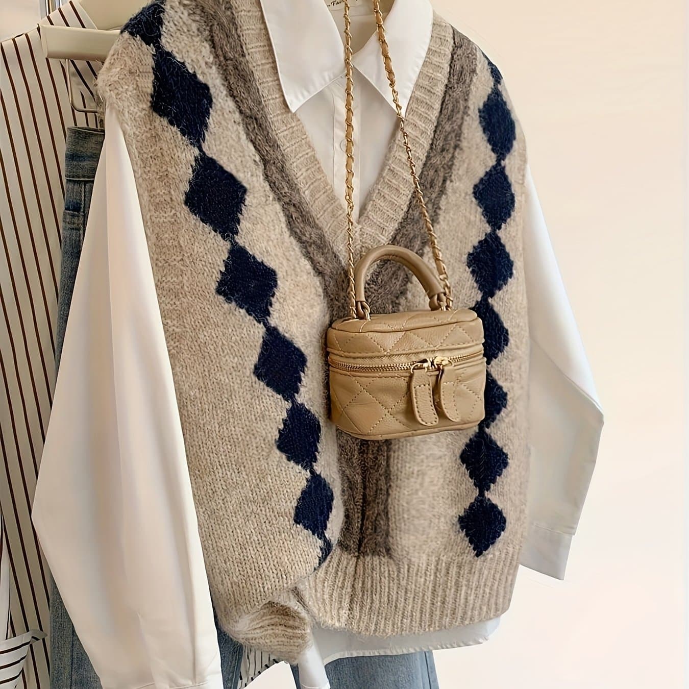 TEMU A Vintage French- Sweater Pullover For Women, Perfect For Layering In The Casual Daily Wear, Featuring A Diamond-patterned Vest (vest Only) For The Autumn And Winter Season
