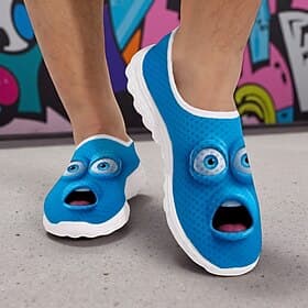 Blaue, atmungsaktive Slip-On-Sneaker aus Mesh für Herren mit lustigem Cartoon-Gesichtsaufdruck – leichte, lässige Sportschuhe zum Gehen, Reisen und für den All