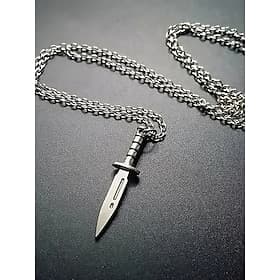 Collier pendentif poignard en acier titane pour homme – bijou chaîne couteau gothique punk pour fête d'Halloween, cosplay et mode quotidienne