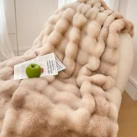 Plush Rabbit Fur Blanket Soft Double Layer Throw Blanket for Sofa Bed Office Nap Thick Warm Fluffy Blanket for Autumn Winter Home Decor