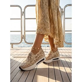 Women's Glittering Slip-On Sneakers with Sequin Detailing – Fashionable and Comfortable for Island and Cruise Vacations
