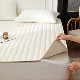 Waterproof Quilted Mattress Protector for Home Bedroom Dormitory, Soft Non-Slip Mattress Pad, Bedding Protection for Bed and Mattress