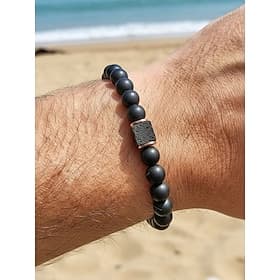 Herenarmband met vulkanische edelstenen kralen, twee stijlen, matzwarte lavakralen, trendy casual sieraad, perfect voor dagelijks gebruik en op vakantie.