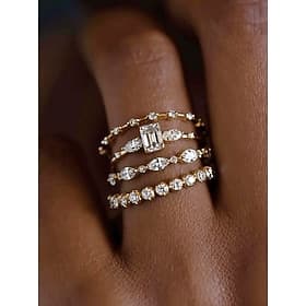 Women's 4-Piece Stackable Crystal Ring Set, Boho Gold/Silver Plated Alloy Rings, Elegant Statement Jewelry for Beach, Daily  Party Wear
