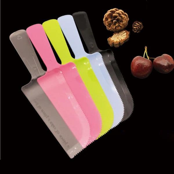 Disposable Cake Knives Thicken Plastic Children Birthday Party Cake Supplies Wedding Baby Shower Tableware Event Cutlery QW9153