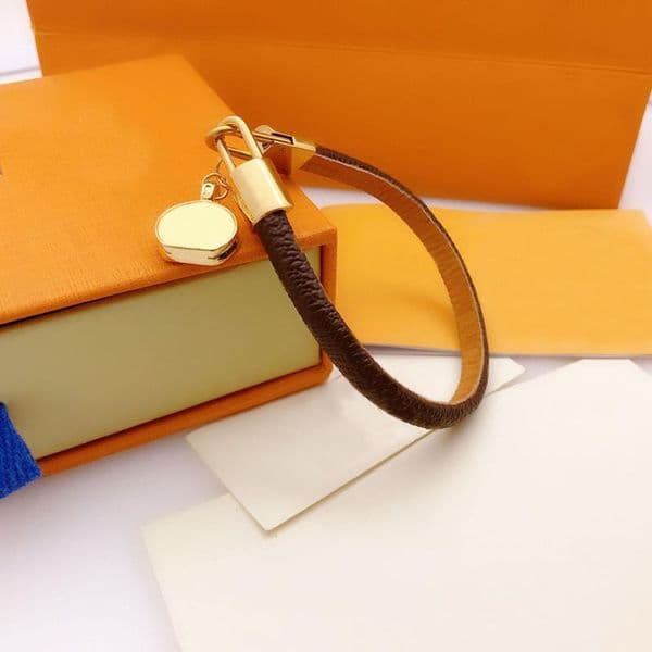 Woman Bracelet Fashion Bracelets for Man Womens Leather Chain Jewelry Unisex Wristband 2 Styles Good Quality with BOX123.