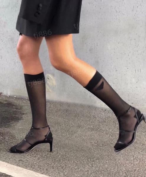 Womens luxury socks stockings high quality senior streets comfortable knee sock Designer classic popular men top1