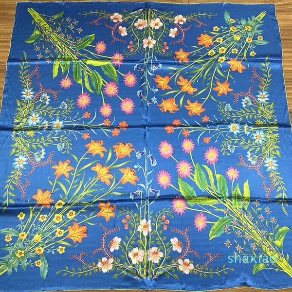 Wholesale- blue color silk scarves size 130CM-130CM 100% silk material print the flowers pattern hand hemming suqare scarf for women