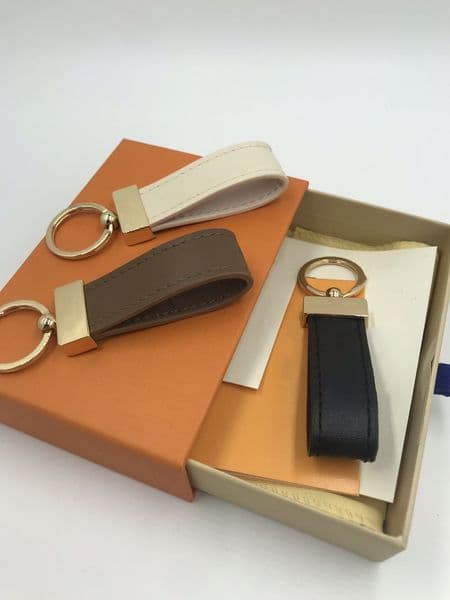 Fashion Key Buckle Car Keychain Handmade Leather Keychains Men Women Bag Pendant Accessories 9 Color