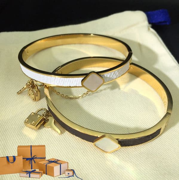 Classic Designer Bracelets For Women Flowers Lock Bracelet Ladies Bangle Fashion Street Jewelry Gift With Box