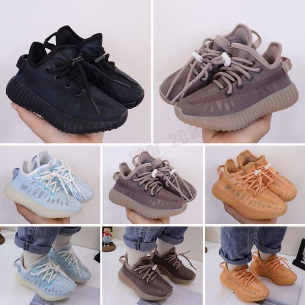 Designers Kids Athletic Outdoor Shoes 2021 Kan Toddlers Trainers v2 Clay Black Triple White Antlia Children Sneakers Boys Girls Eur 25-35