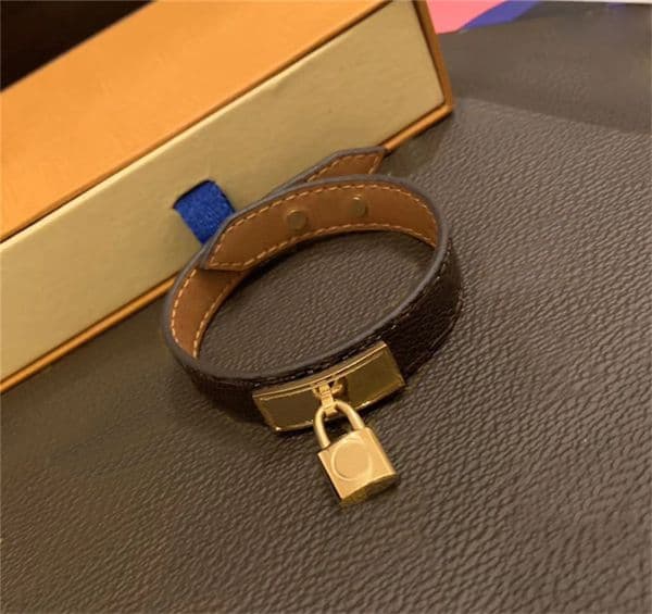 Dropship Fashion Classic Flat Brown PU Leather Bracelet with Metal Lock Head Charm Bracelets In Gift Retail Box SL06