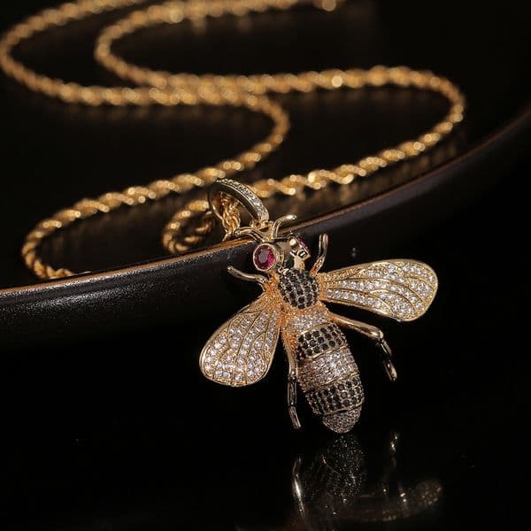 New designed Bee Pendant necklace luxurious Micro inlays diamonds Men Women Hip Hop Punk Necklaces Designer jewelry High quality 0