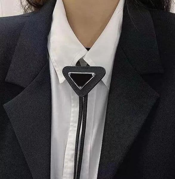 Mens Women Designer Ties Fashion Leather Neck Tie Bow For Men Ladies With Pattern Letters Neckwear Fur Solid Color Neckties